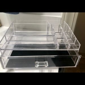 Plastic makeup organizer
